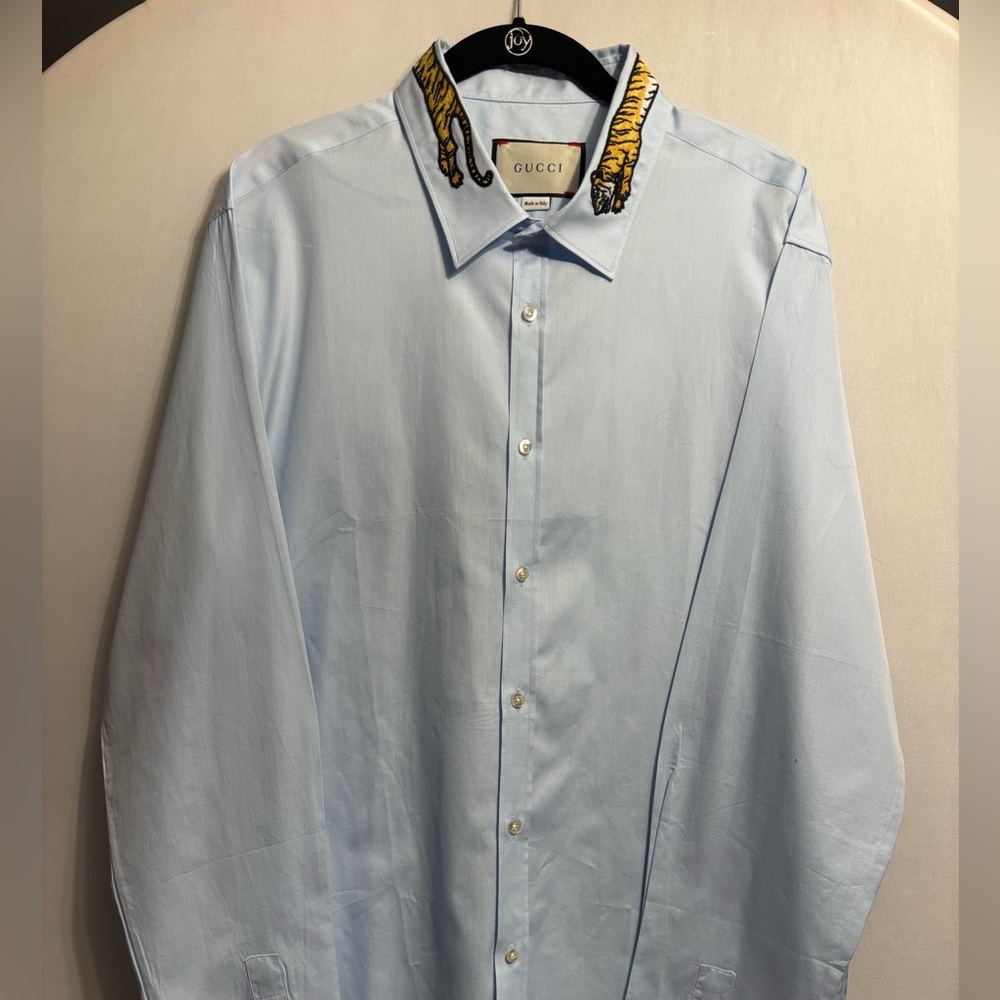 Gucci embroidered tiger collar - only worn once Size 17-1/2 (44)